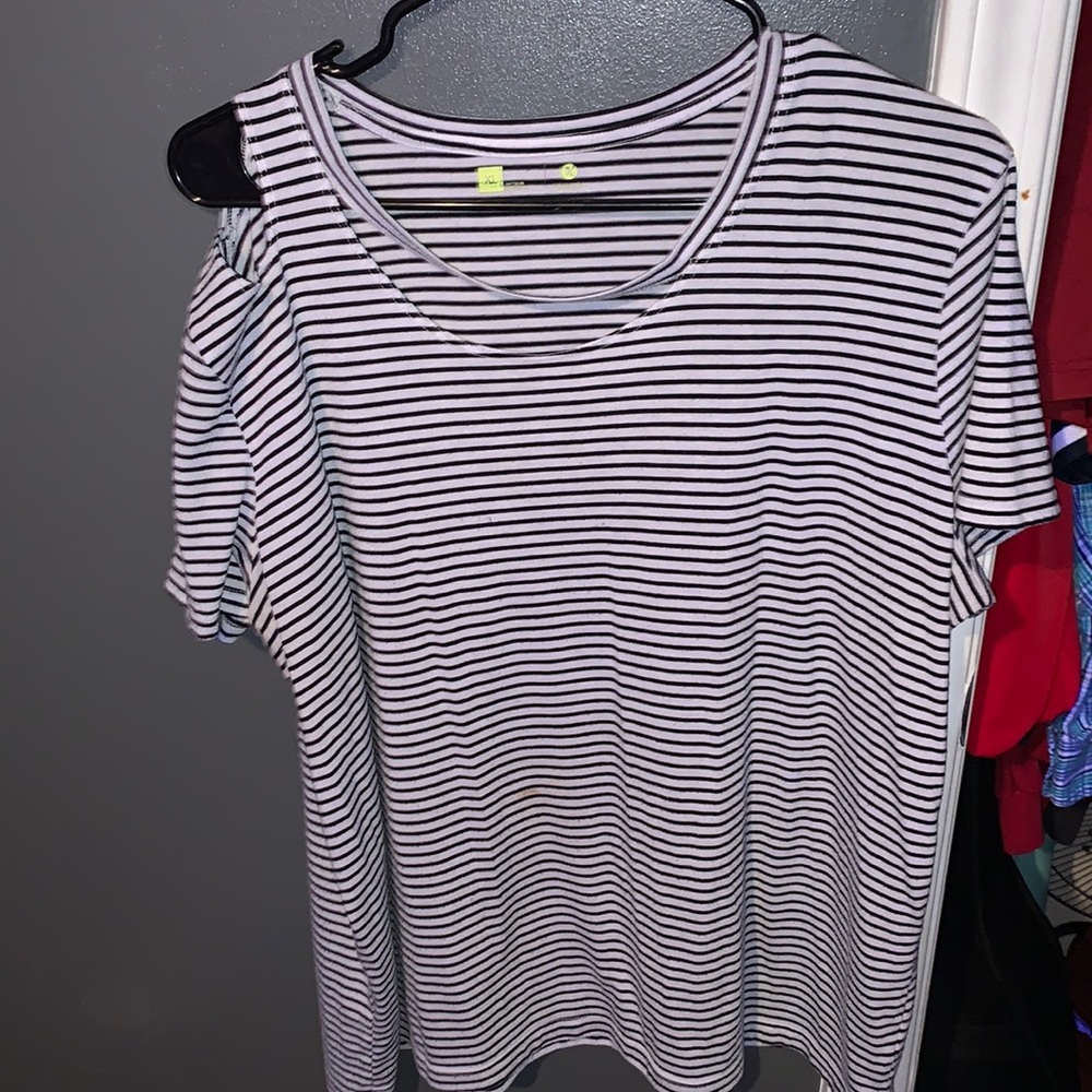 A black and white women’s shirt.